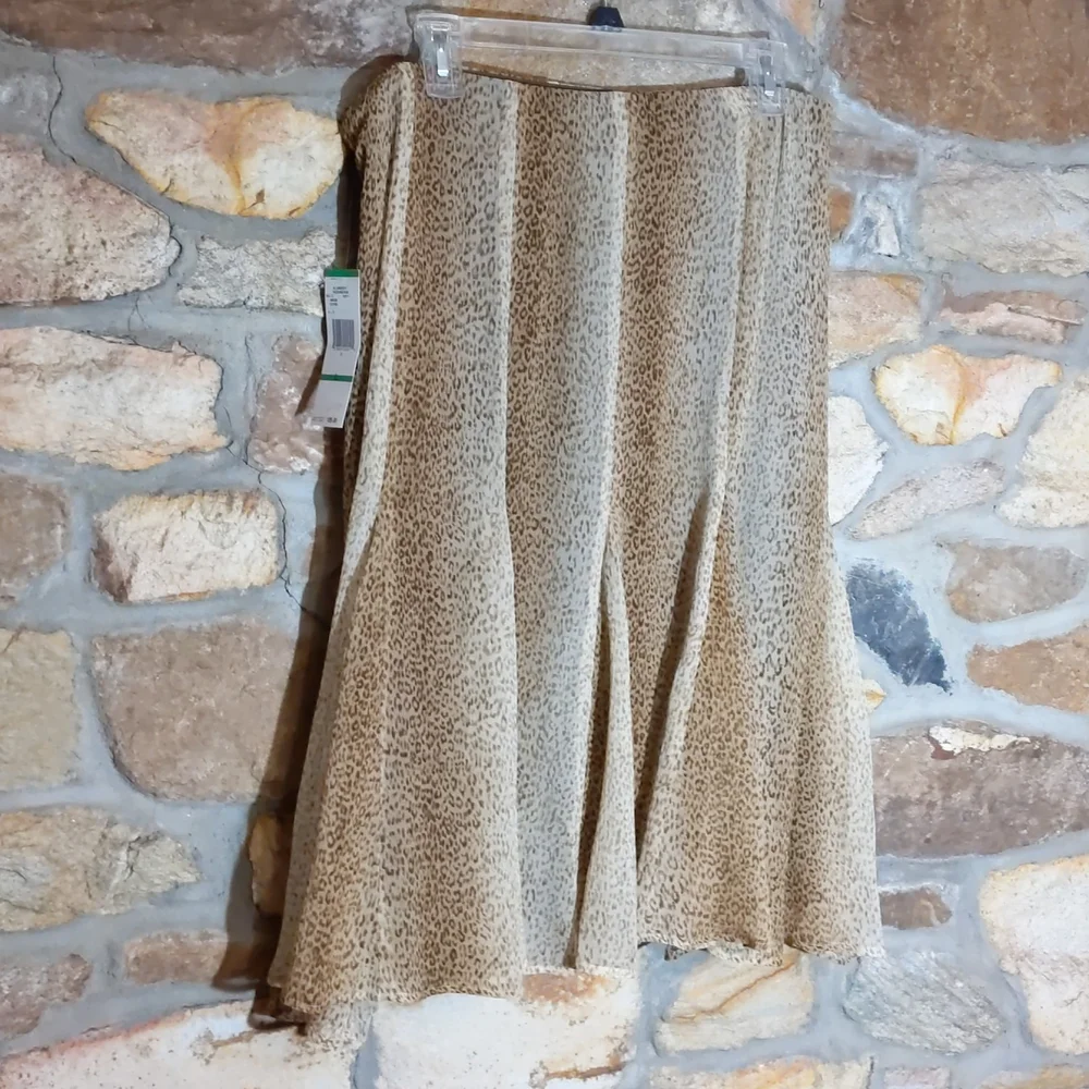 Jones New York signature silk cheetah print skirt